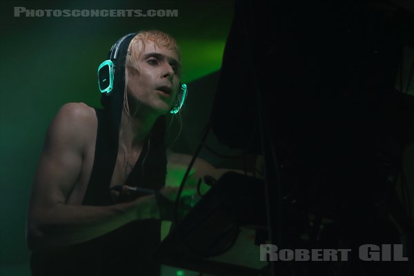 IAMX - 2022-06-10 - PARIS - Petit Bain - 